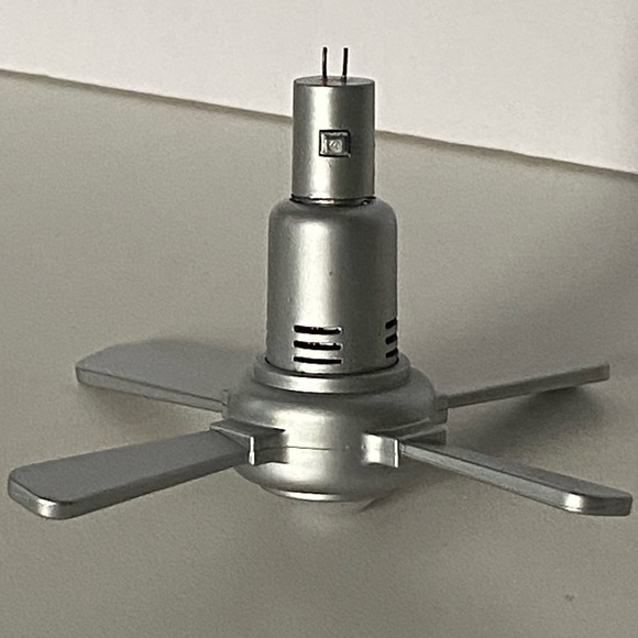 American Girl AG Mini Illuma Room Lighted Ceiling Fan Works Perfectly Rare Gray - Picture 8 of 16